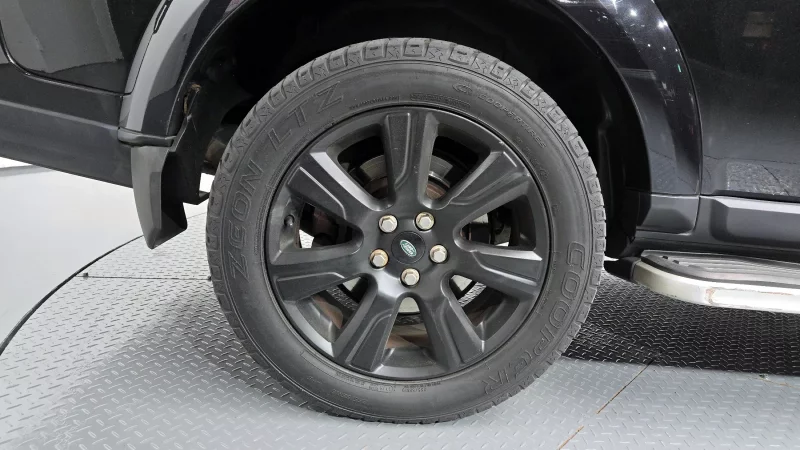 Land Rover DISCOVERY