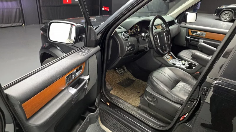 Land Rover DISCOVERY