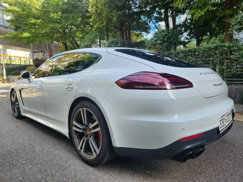 Porsche PANAMERA