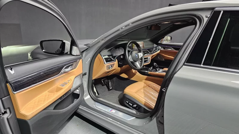 BMW 7-Series