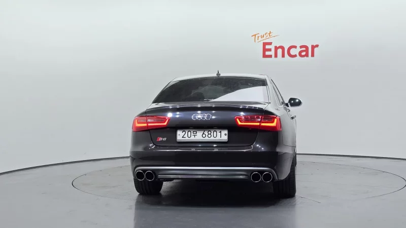 Audi S6
