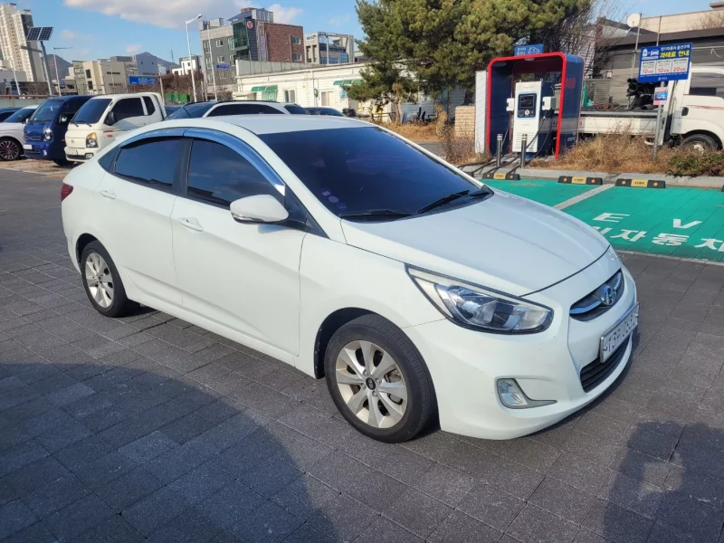 Hyundai Accent