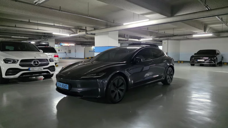 Tesla MODEL 3