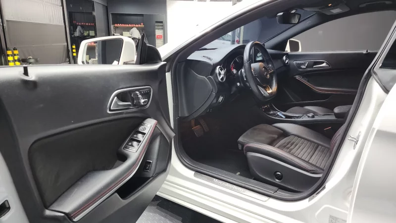 Mercedes-Benz CLA-Class