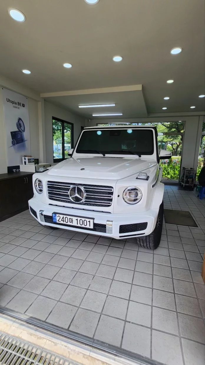 Mercedes-Benz G-Class