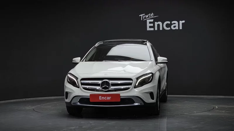 Mercedes-Benz GLA-Class