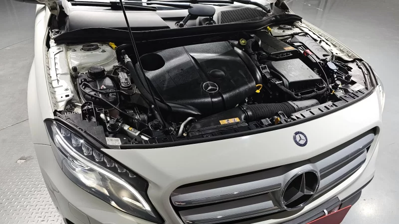 Mercedes-Benz GLA-Class