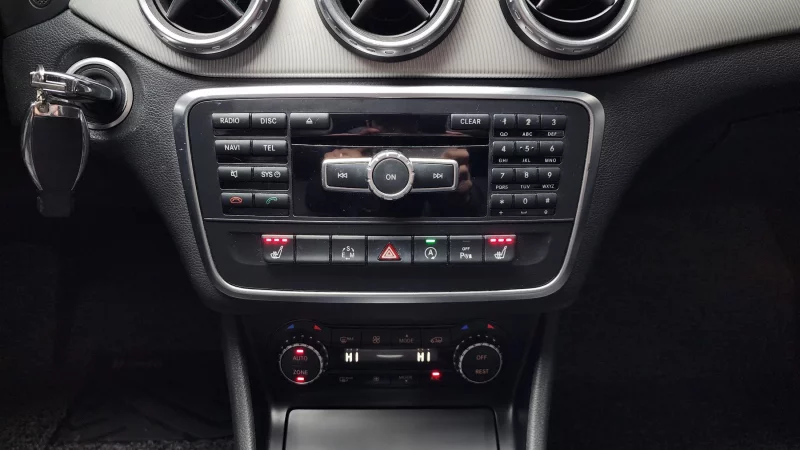 Mercedes-Benz GLA-Class