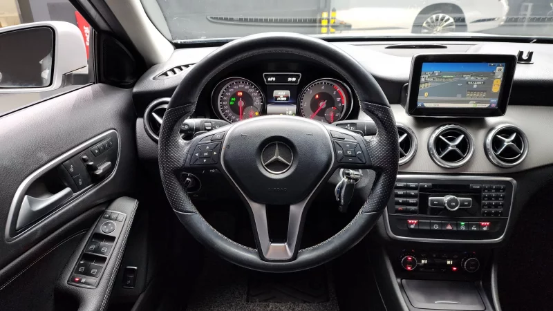 Mercedes-Benz GLA-Class