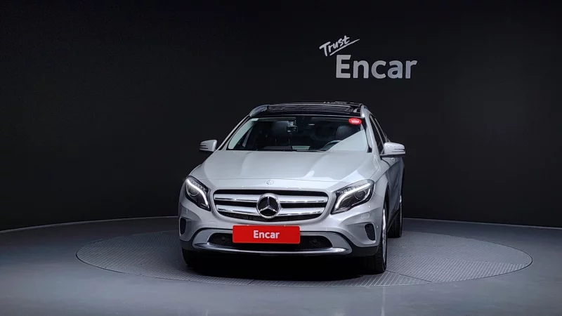 Mercedes-Benz GLA-Class