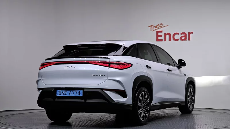 BYD Sealion 7