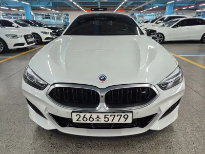 BMW 8-Series