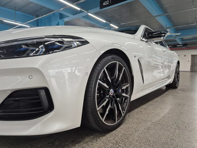 BMW 8-Series
