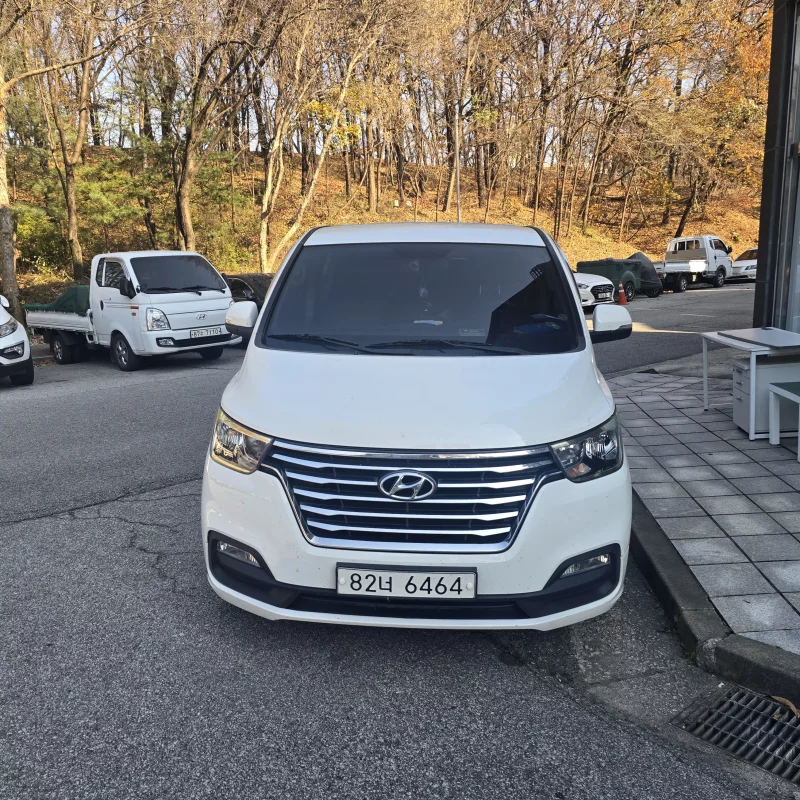 Hyundai Starex