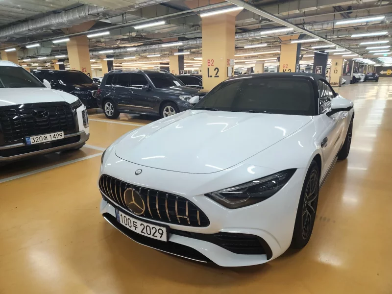 Mercedes-Benz SL-Class