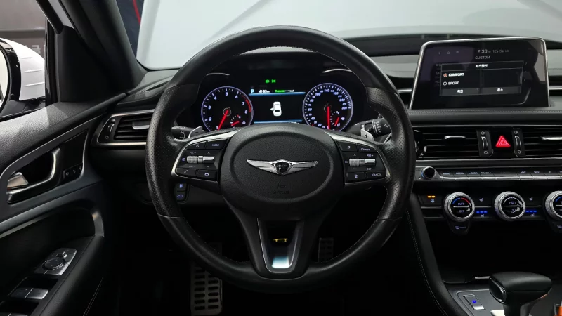 Genesis G70