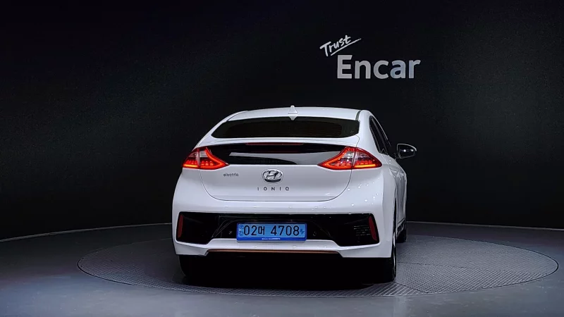 Hyundai Ioniq