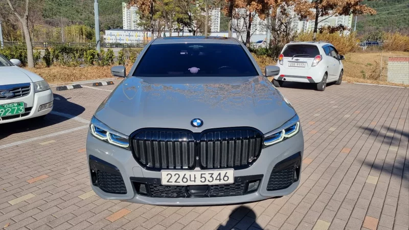 BMW 7-Series