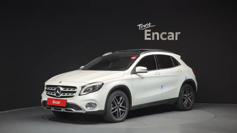 Mercedes-Benz GLA-Class