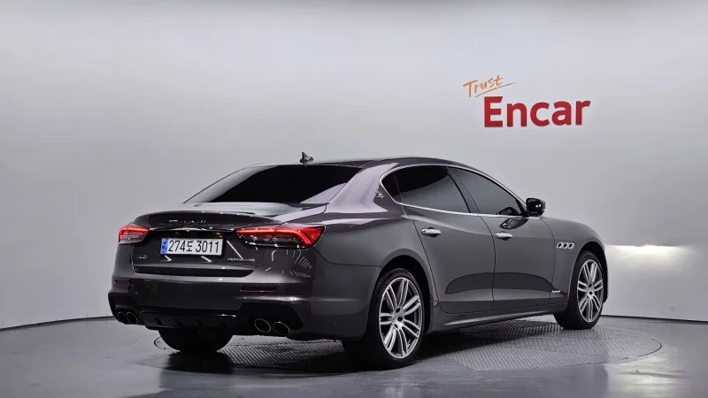 Maserati QUATTROPORTE