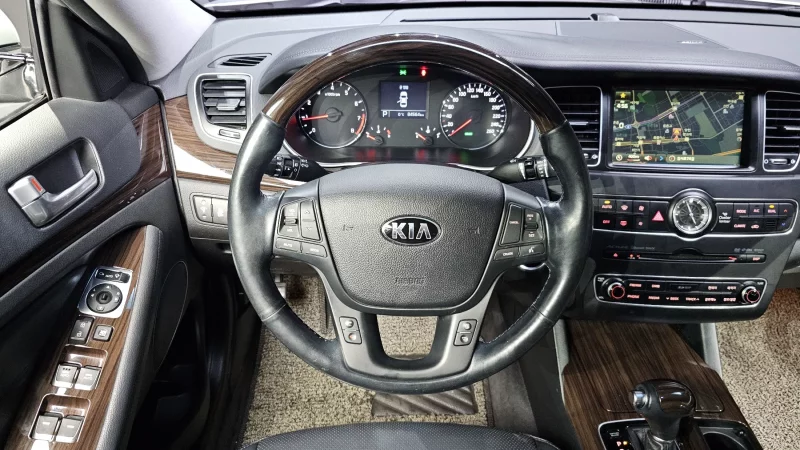 Kia K7