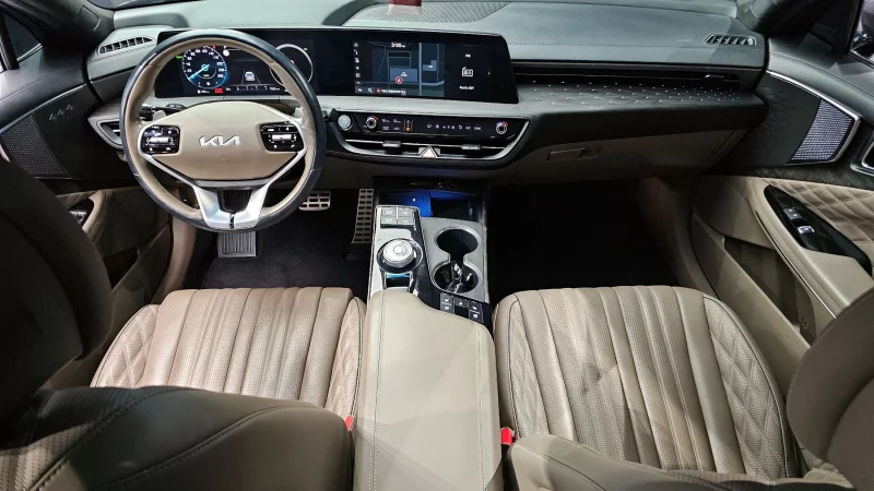 Kia K8