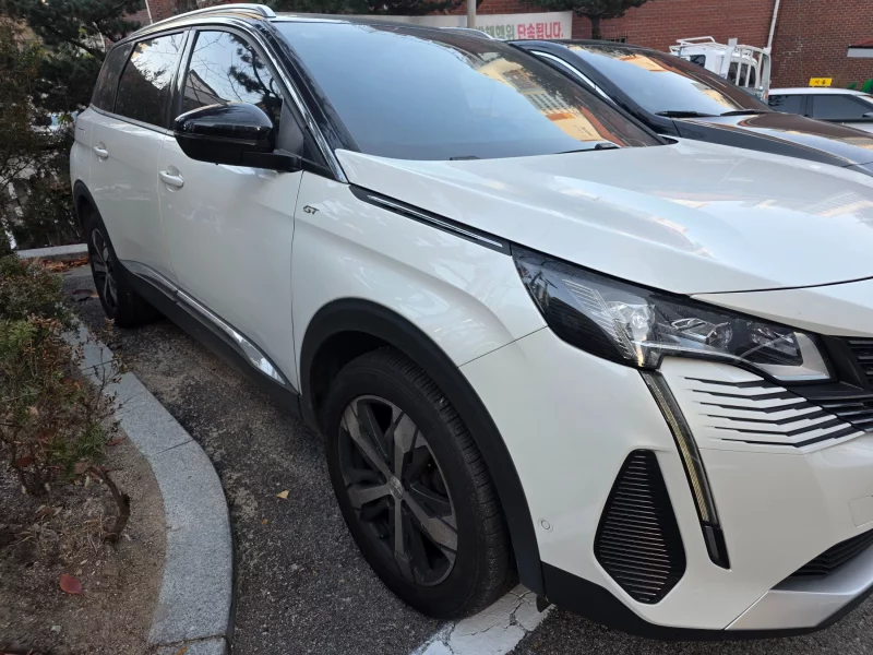Peugeot 5008