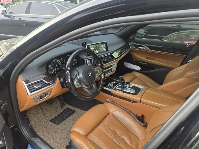 BMW 7-Series