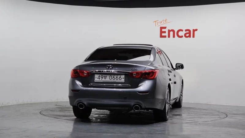 Infiniti Q50