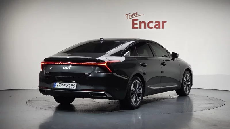 Kia K8