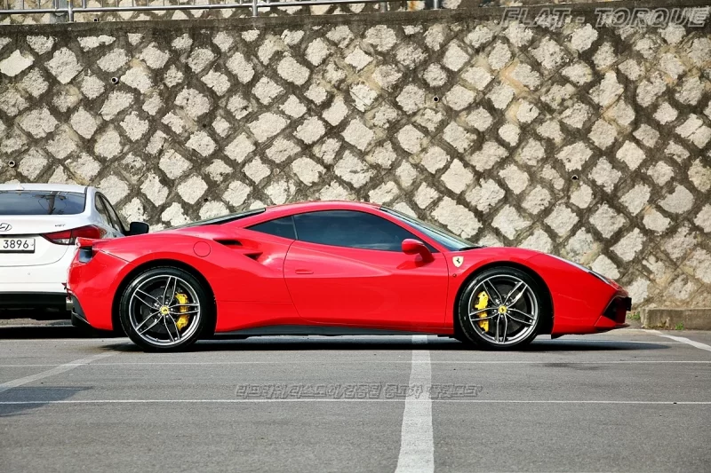 Ferrari 488