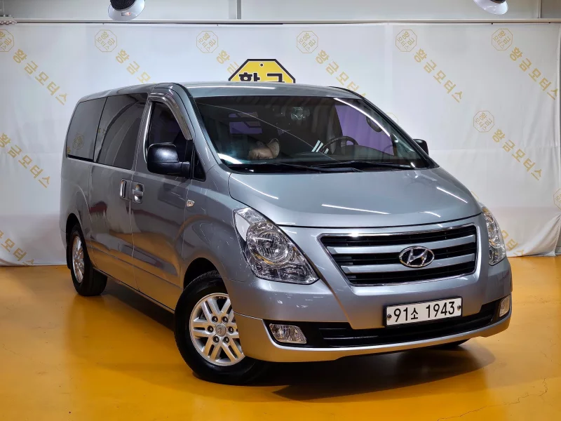 Hyundai Starex
