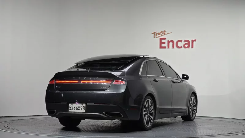 Lincoln MKZ