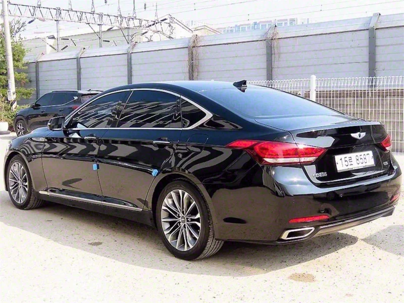 Hyundai Genesis