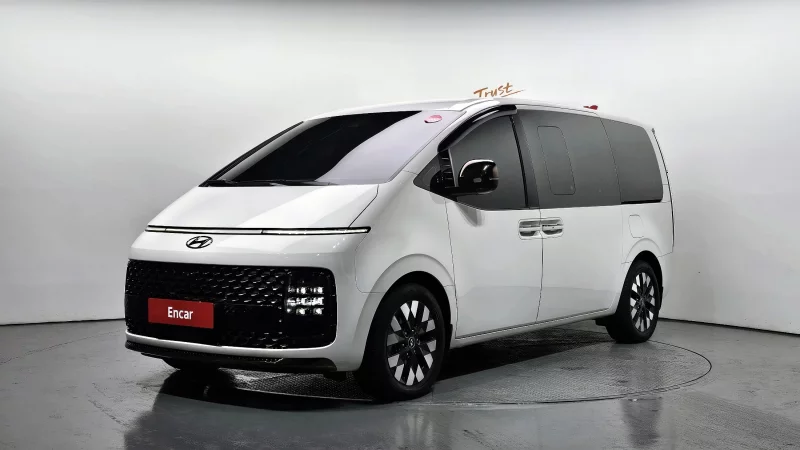 Hyundai Staria