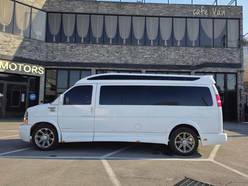 Chevrolet Express Van