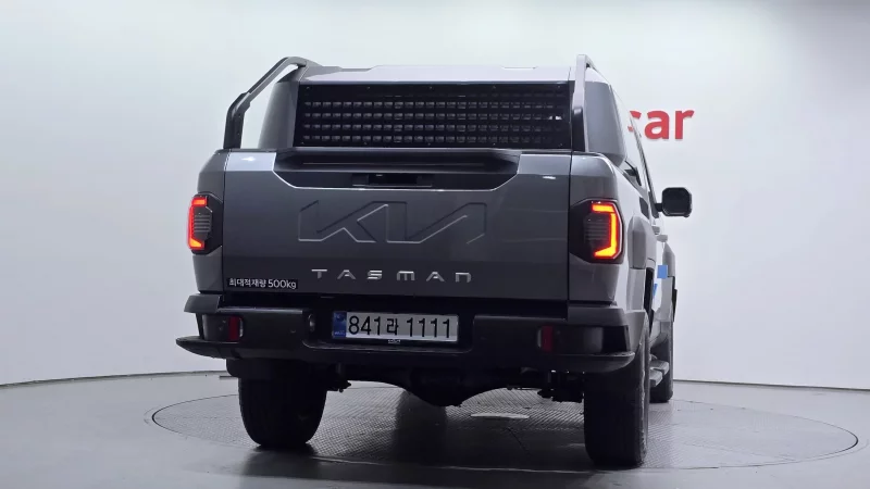 Kia Tasman