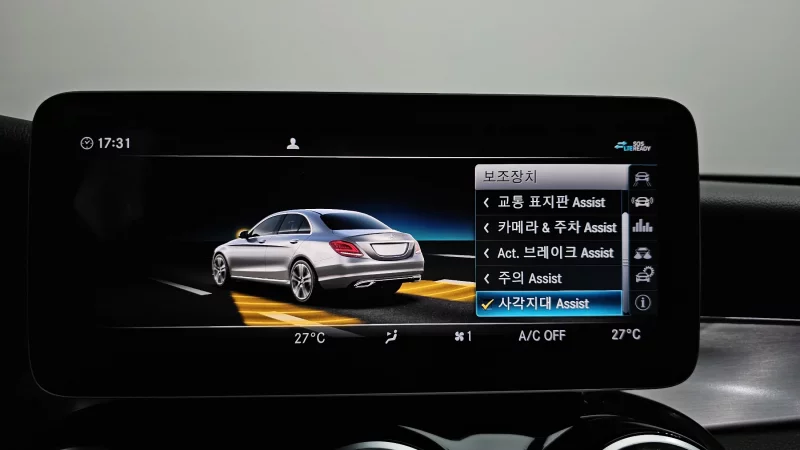 Mercedes-Benz C-Class