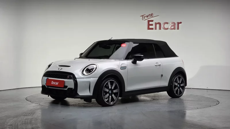 MINI Cooper Convertible