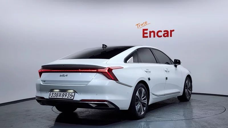 Kia K8