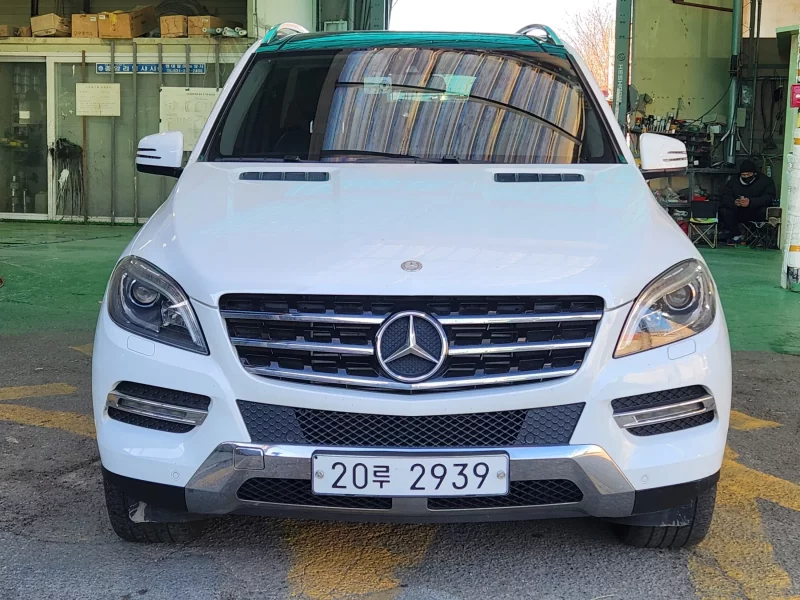Mercedes-Benz M-class