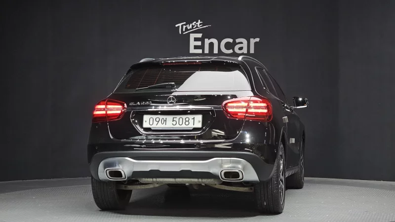 Mercedes-Benz GLA-Class