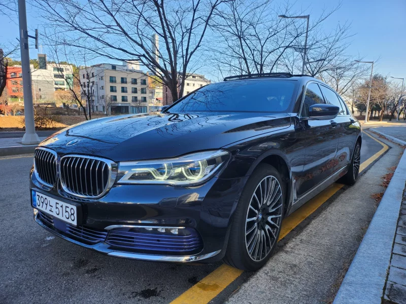 BMW 7-Series