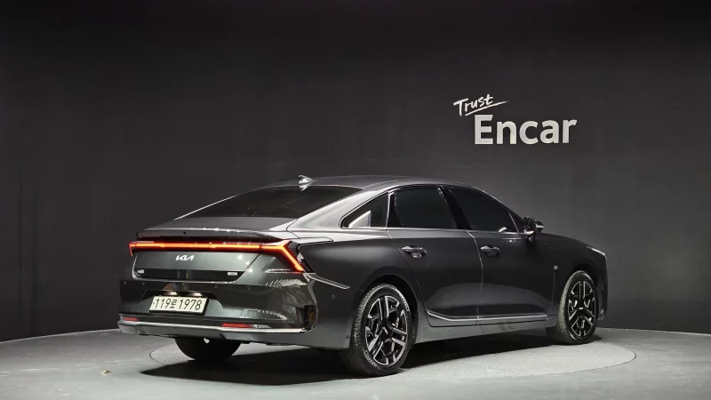 Kia K8