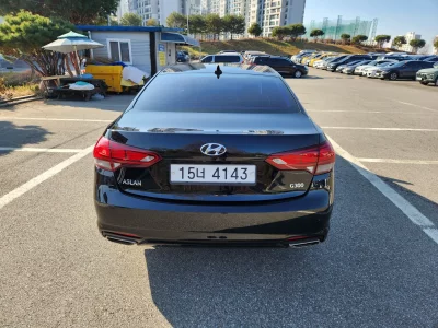 Hyundai Aslan