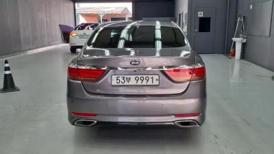 Kia K9