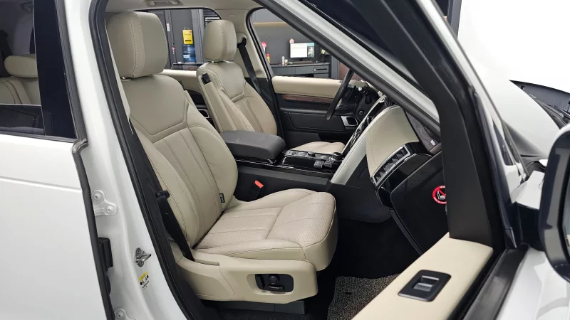 Land Rover DISCOVERY