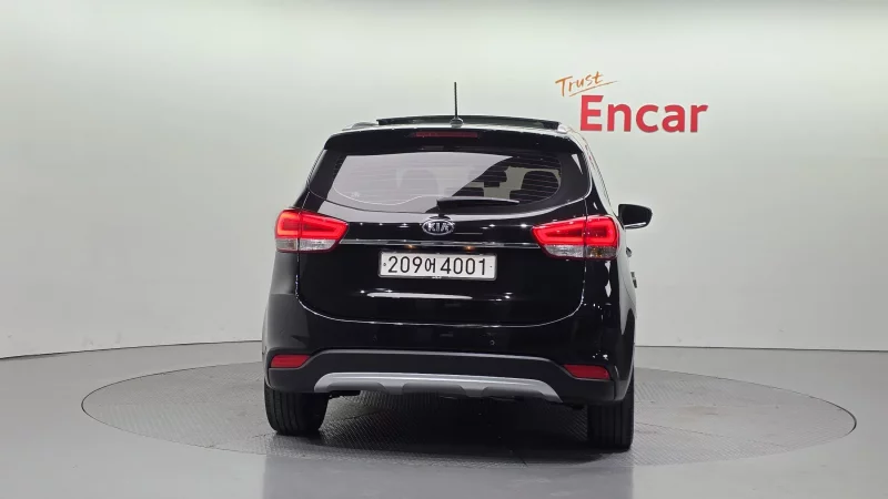 Kia Carens
