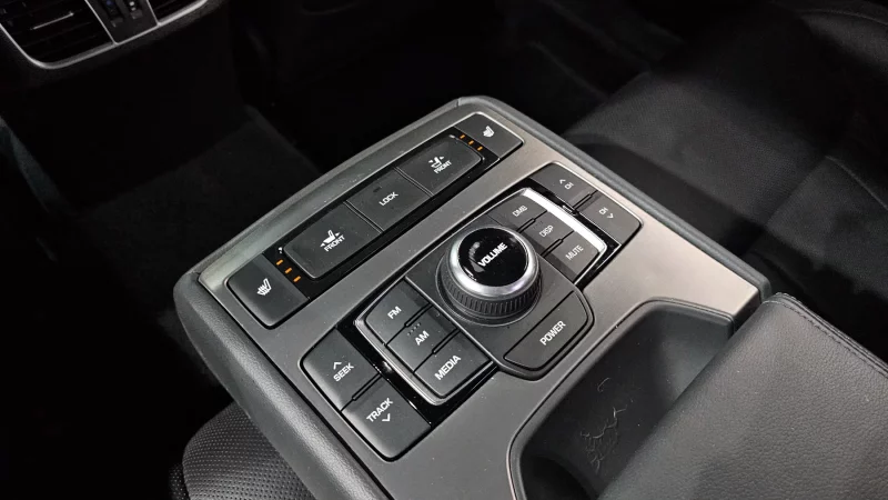 Hyundai Genesis