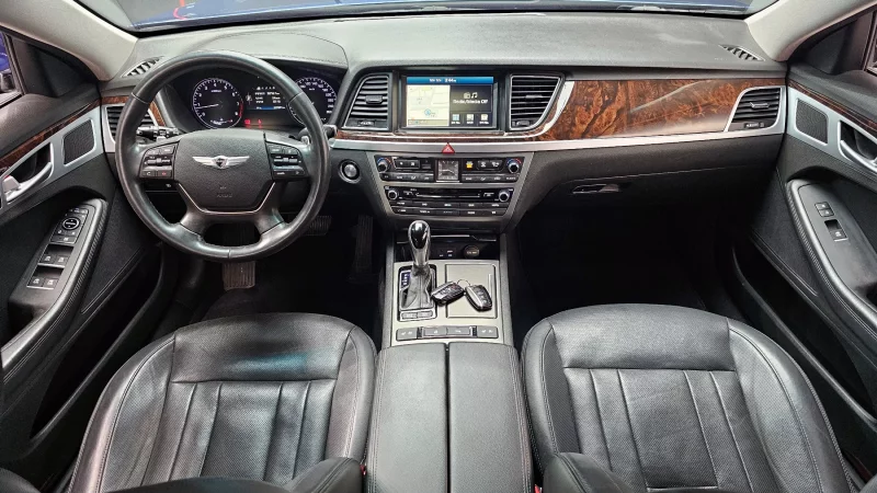 Hyundai Genesis